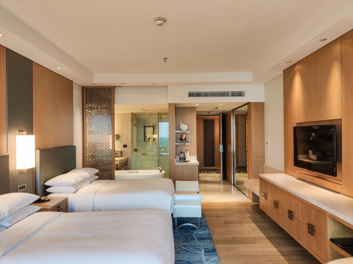 Jw marriott dadonghai bay. JW Marriott Hotel Sanya Dadonghai Bay 5*.